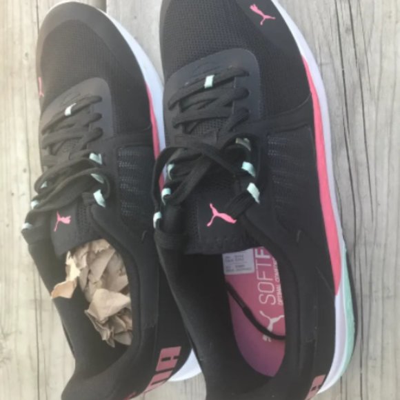 Puma shoes size 10.5 - Picture 7 of 7